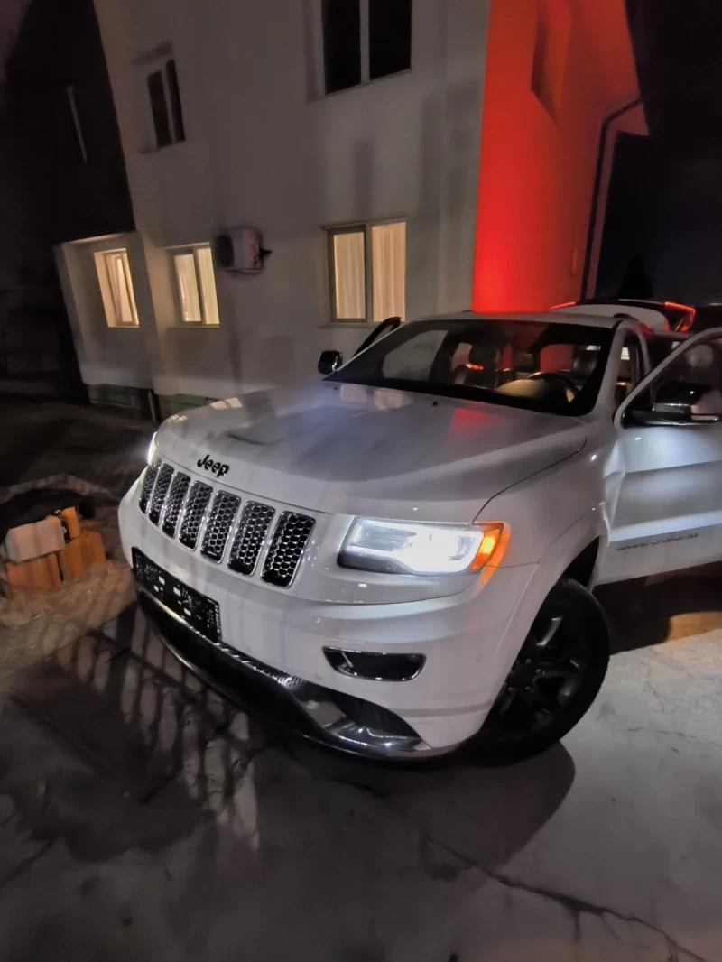 Jeep Grand cherokee 5.7 HEMI SUMMIT, снимка 2 - Автомобили и джипове - 48934849