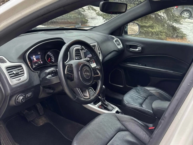 Jeep Compass * 80th Anniversary * CARFAX * БЕЗ ПЪРВОНАЧАЛНА ВНО, снимка 5 - Автомобили и джипове - 53076005