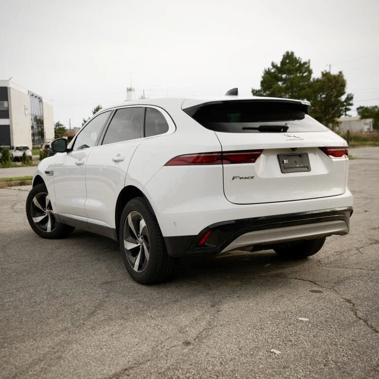 Jaguar F-PACE P250 S MERIDIAN* 360CAM* KEYLESS* PANO*  - изображение 5