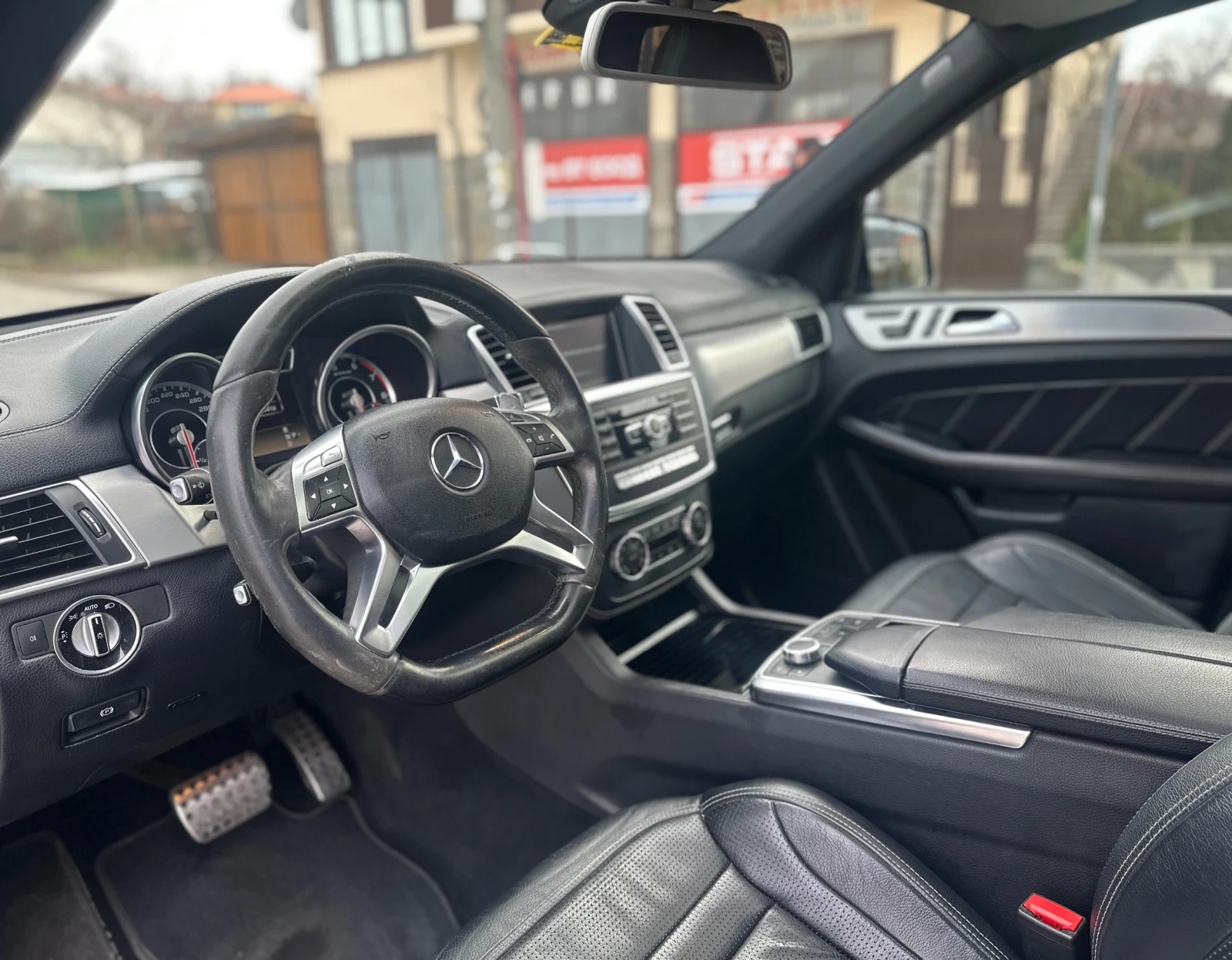 Mercedes-Benz ML 63 AMG Harman&Kardon/Distroni / | Mobile.bg   13