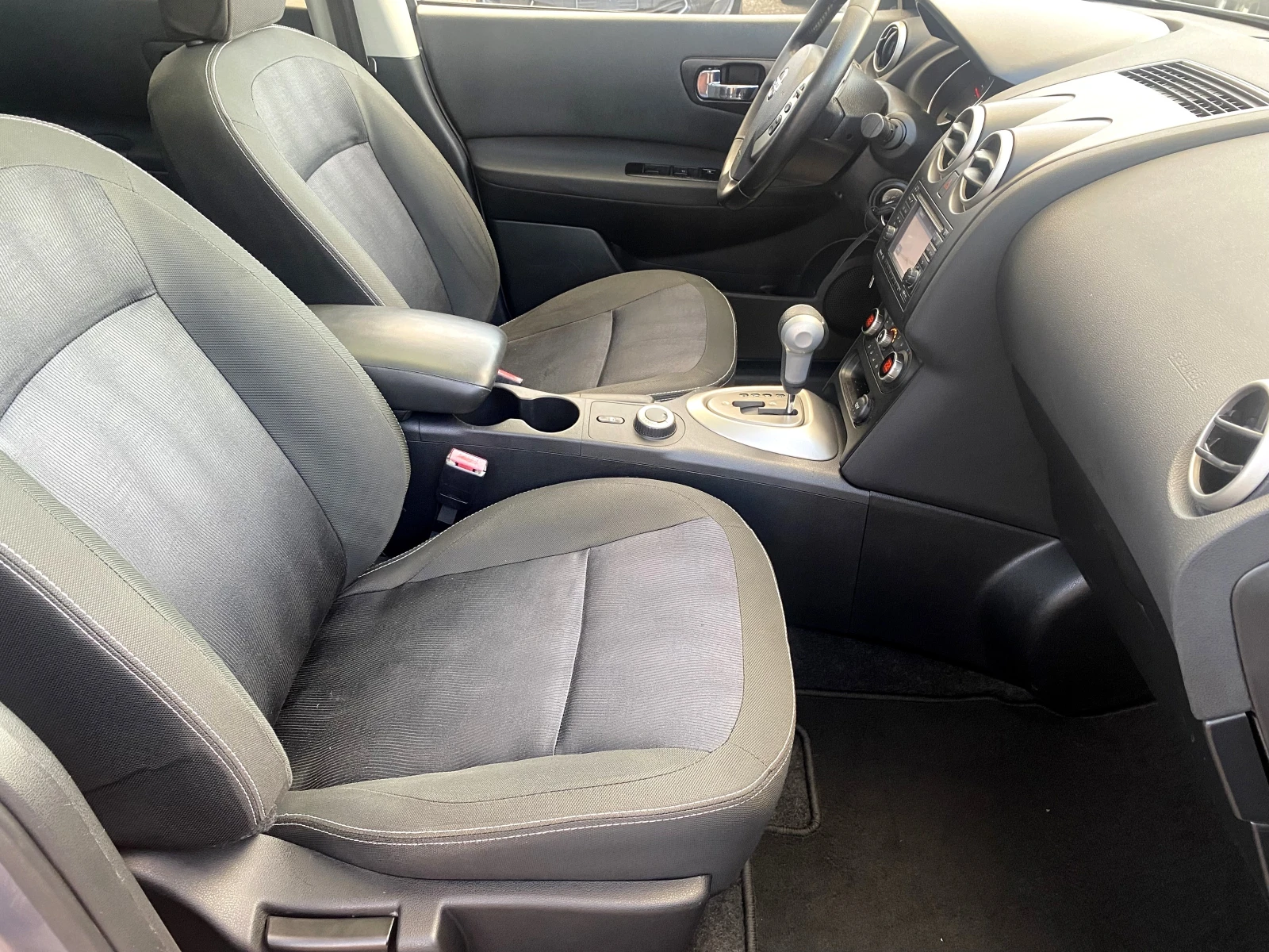 Nissan Qashqai + 2 4x4 2.0dCi Automatic Panorama   | Mobile.bg   12