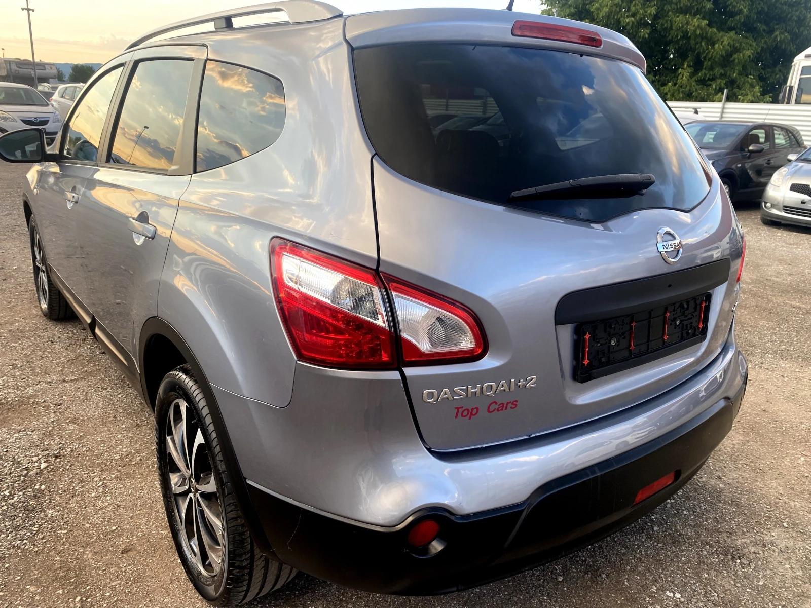 Nissan Qashqai + 2 4x4 2.0dCi Automatic Panorama Като нов - изображение 3