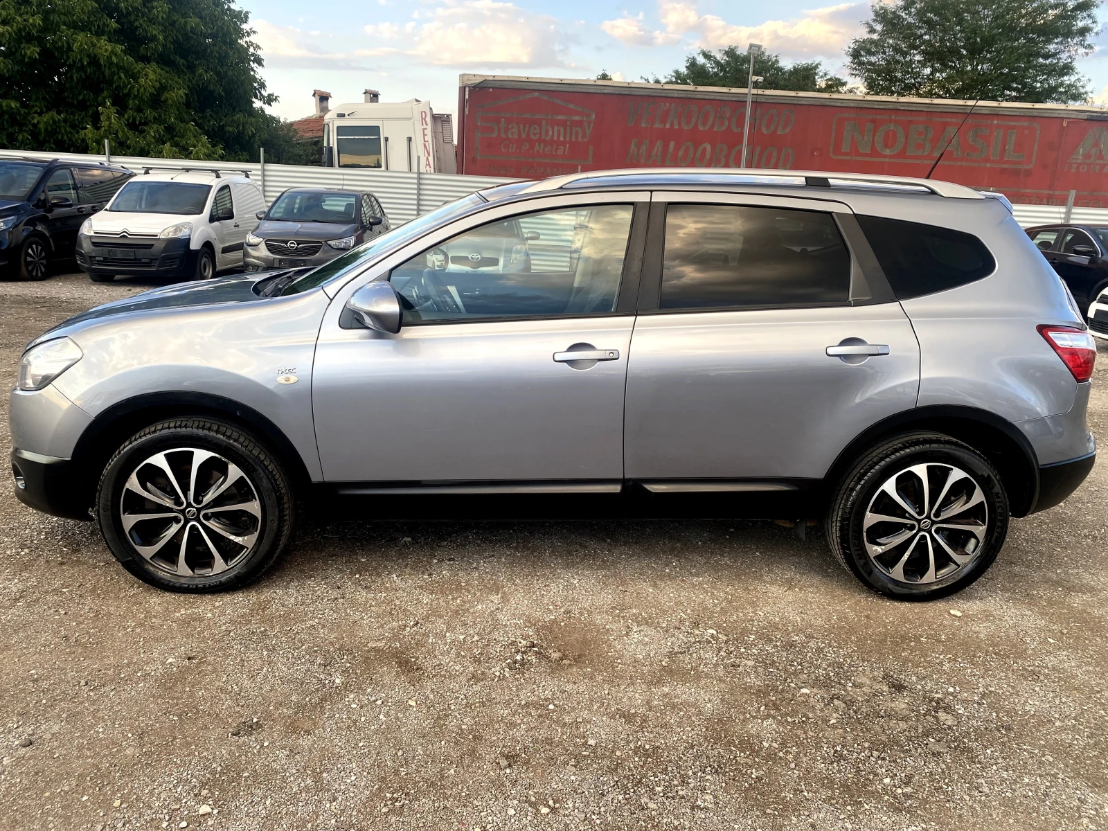 Nissan Qashqai + 2 4x4 2.0dCi Automatic Panorama Като нов - изображение 2