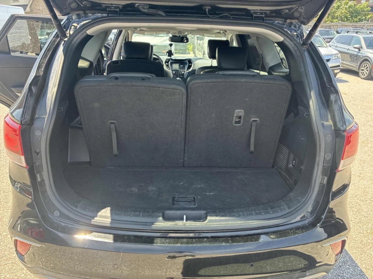 Hyundai Santa fe XL* Pano* Back cam* Infinity* Обдухване* 2ключа* , снимка 12 - Автомобили и джипове - 55101106