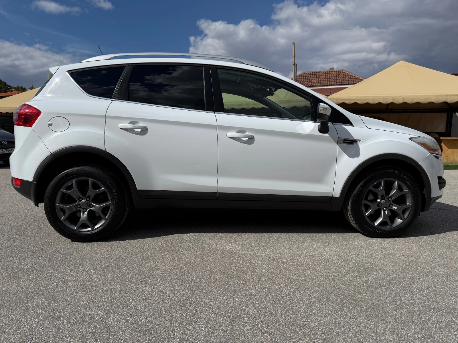 Ford Kuga 2.0 TDCi Trend !Топ Състояние!, снимка 4 - Автомобили и джипове - 56197635