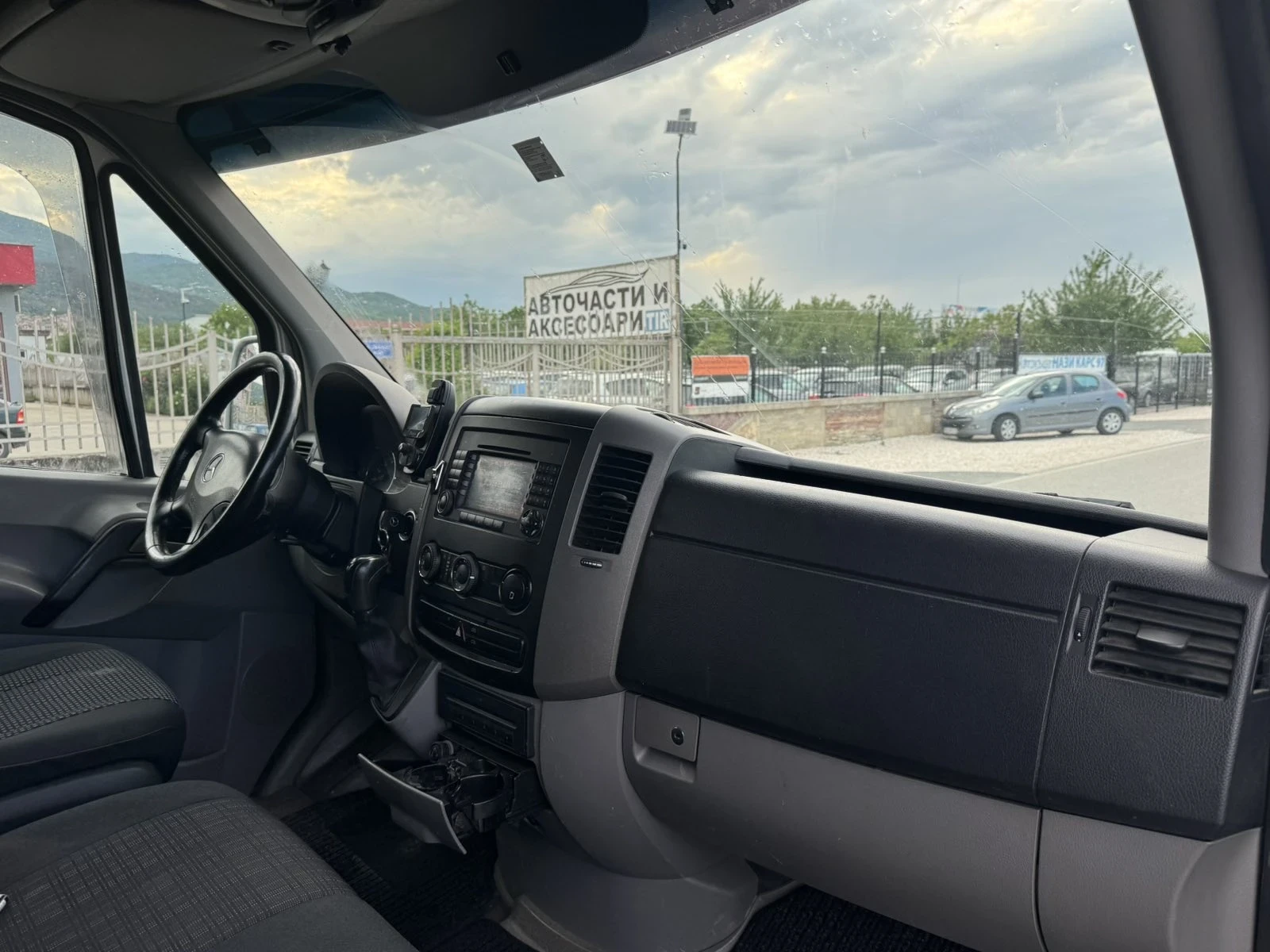 Mercedes-Benz Sprinter 318 Холандия - изображение 6