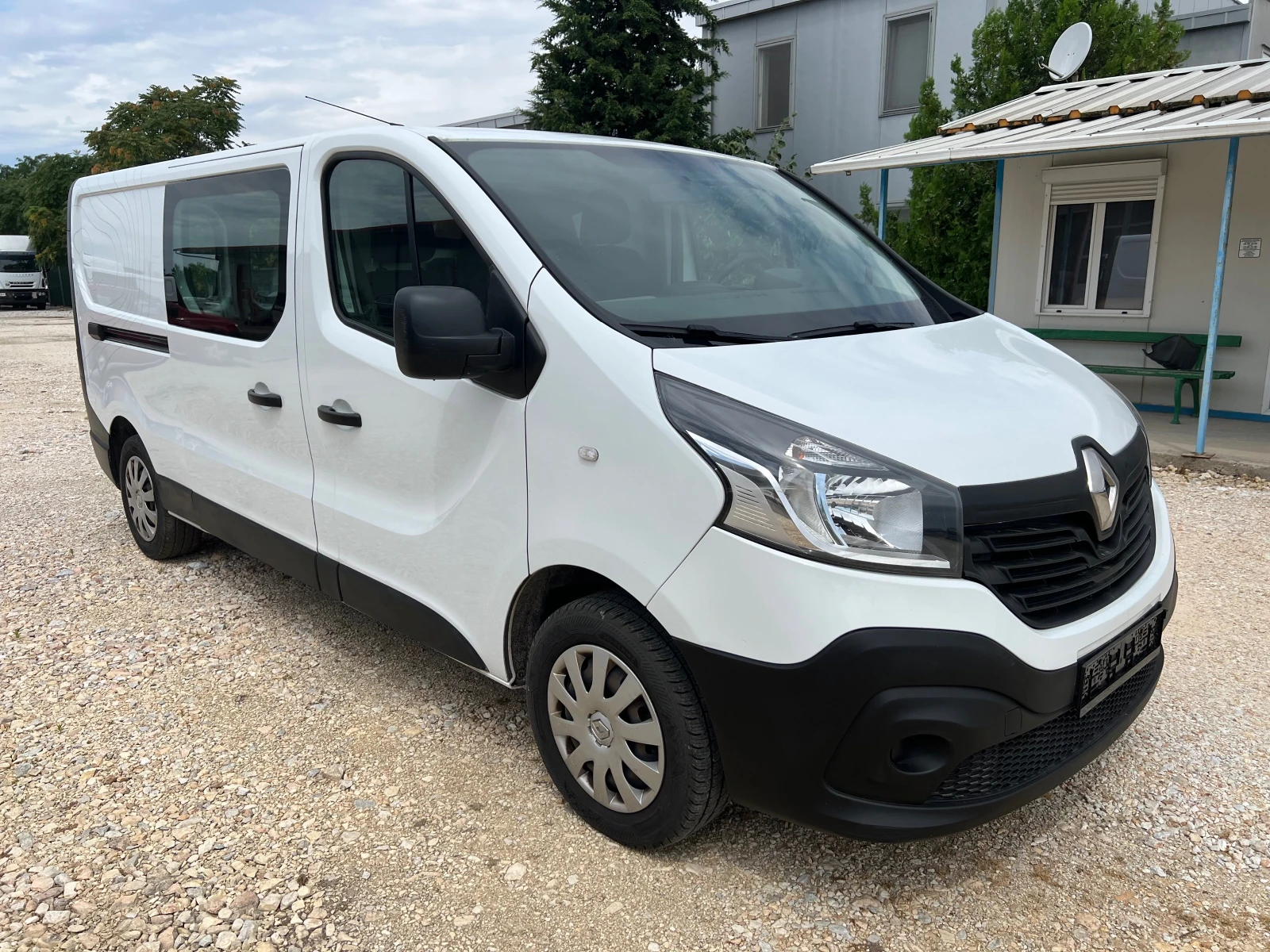 Renault Trafic MAXI, снимка 2 - Бусове и автобуси - 55430062