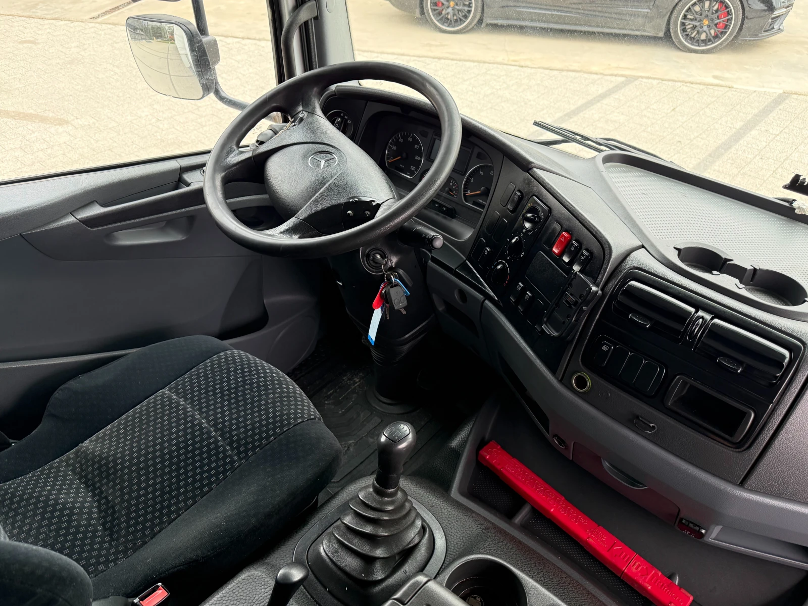 Mercedes-Benz Atego 1224 Bluetec 5 7.10м. Клима Падащ борд , снимка 12 - Камиони - 54205566