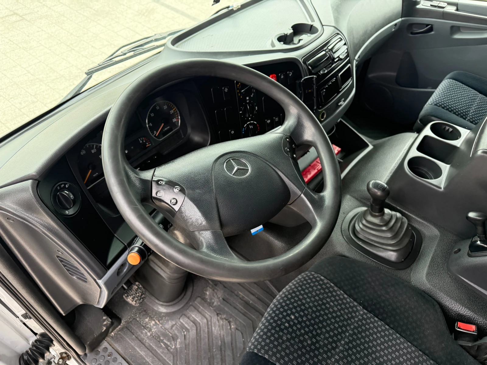 Mercedes-Benz Atego 1224 Bluetec 5 7.10м. Клима Падащ борд , снимка 14 - Камиони - 54205566