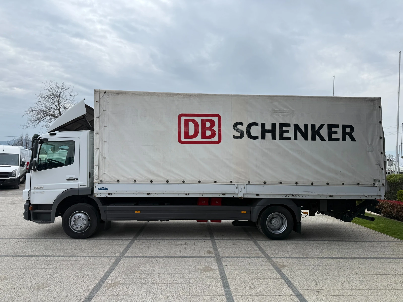 Mercedes-Benz Atego 1224 Bluetec 5 7.10м. Клима Падащ борд , снимка 4 - Камиони - 54205566