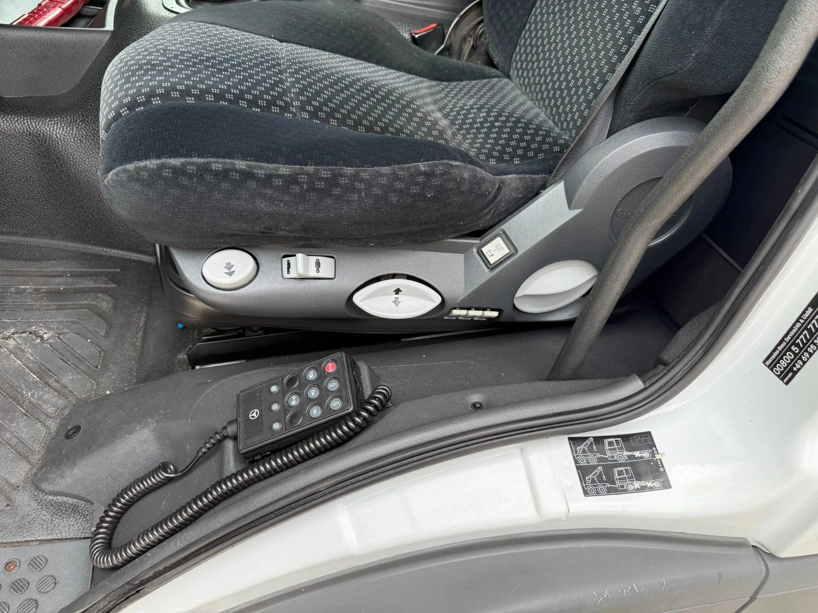 Mercedes-Benz Atego 1224 Bluetec 5 7.10м. Клима Падащ борд , снимка 13 - Камиони - 54205566