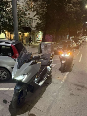     Yamaha T-max 560 9000