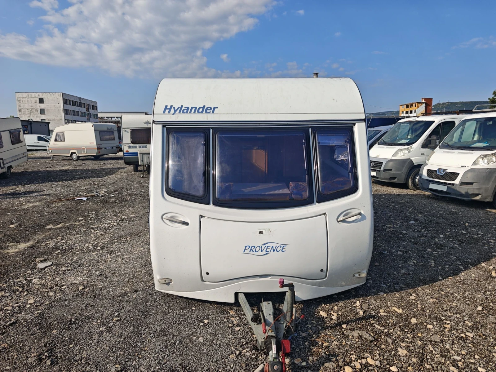 Каравана HYMER / ERIBA Hylender , снимка 3 - Каравани и кемпери - 55926917