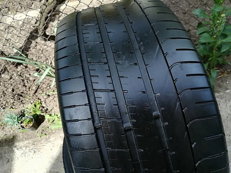 Гуми Летни 275/35R20, снимка 2 - Гуми и джанти - 21768895