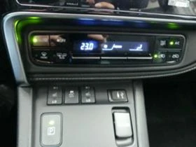 Toyota Auris Hybrid 1.8 VVTi Touring Sports, снимка 5