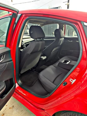 Honda Civic 1.5TURBO, снимка 9