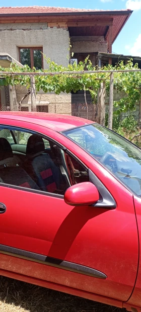 Nissan Almera - 500 € / 977.91 лв. - 55880874 6