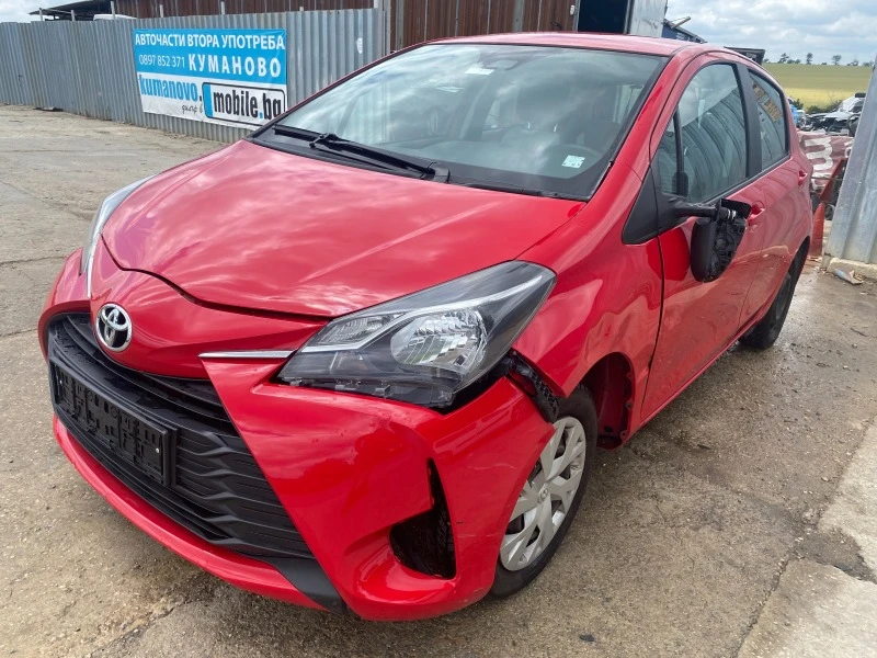 Toyota Yaris 1.0i, снимка 2 - Автомобили и джипове - 41244577