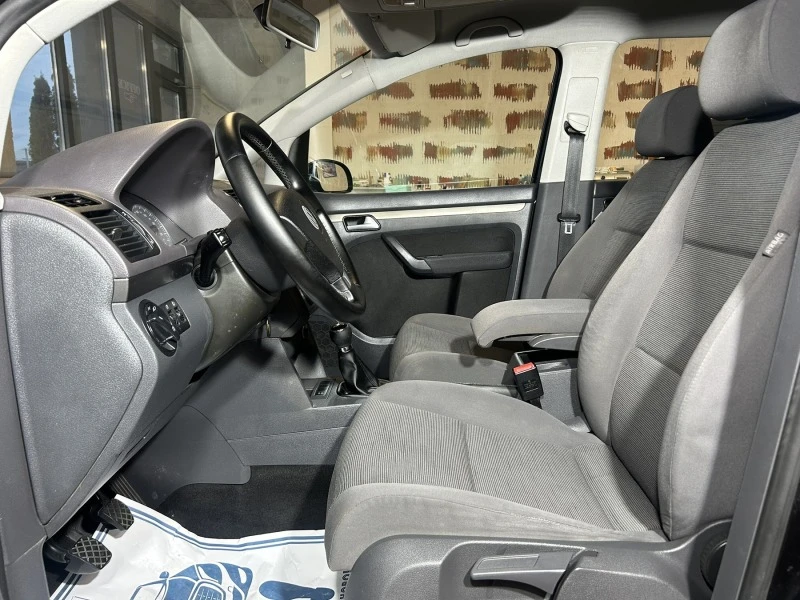 VW Touran 2.0 Бензин/Метан, снимка 7 - Автомобили и джипове - 43096552