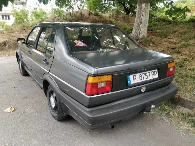 VW Jetta, снимка 2 - Автомобили и джипове - 47038912