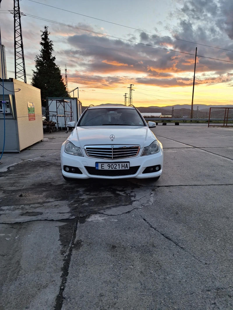 Mercedes-Benz C 200, снимка 2 - Автомобили и джипове - 47538016