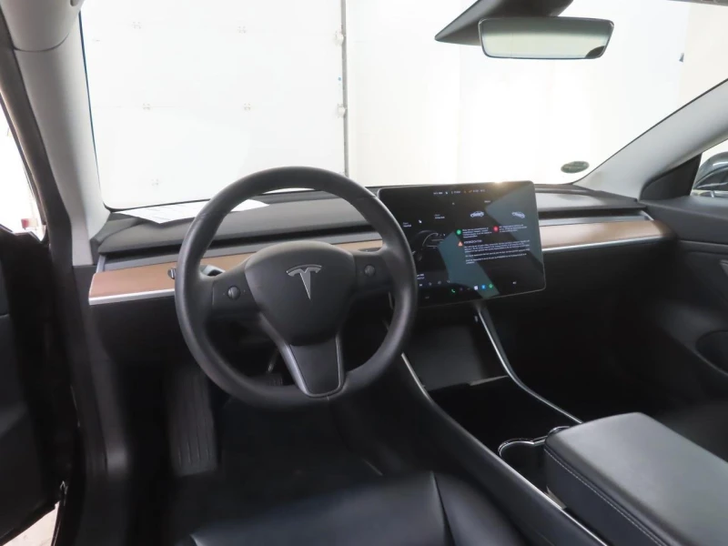 Tesla Model 3 4x4 long range 78.8kw, снимка 9 - Автомобили и джипове - 48285056