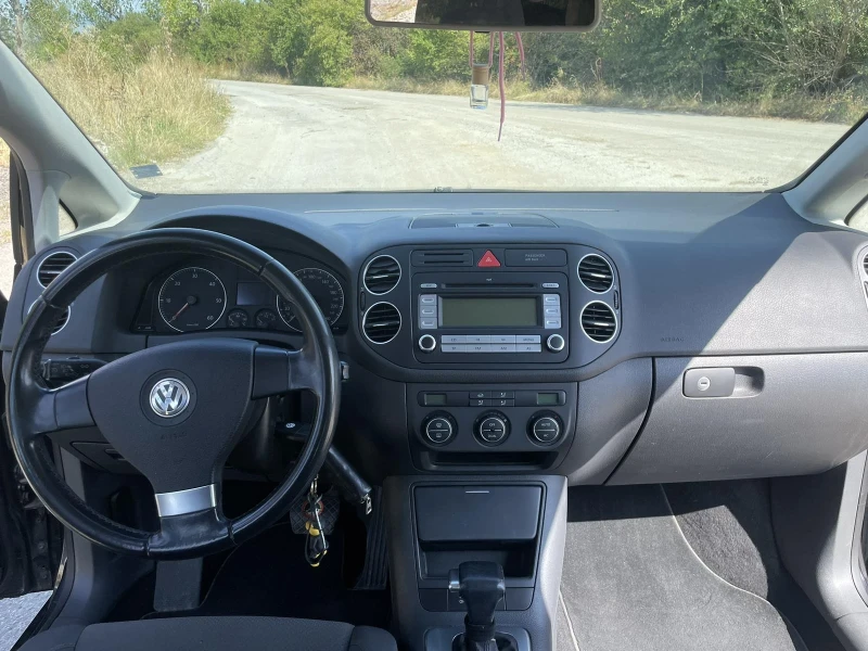 VW Golf Plus, снимка 8 - Автомобили и джипове - 48556015