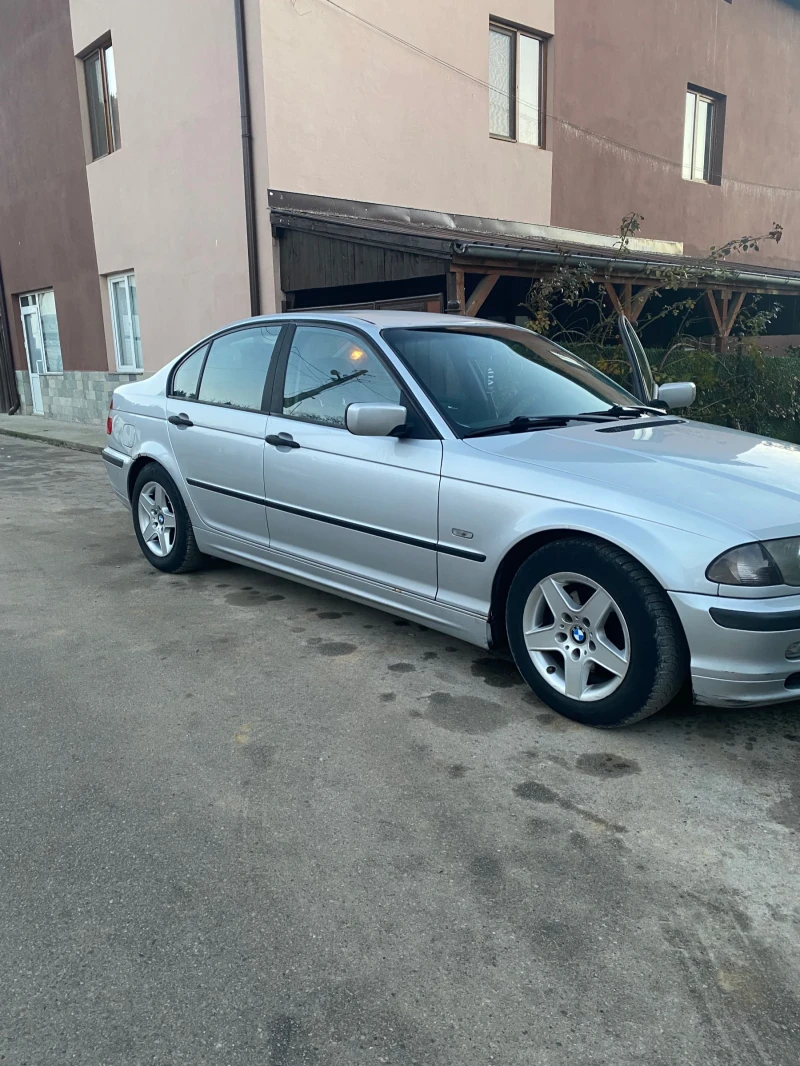 BMW 318, снимка 4 - Автомобили и джипове - 48684081