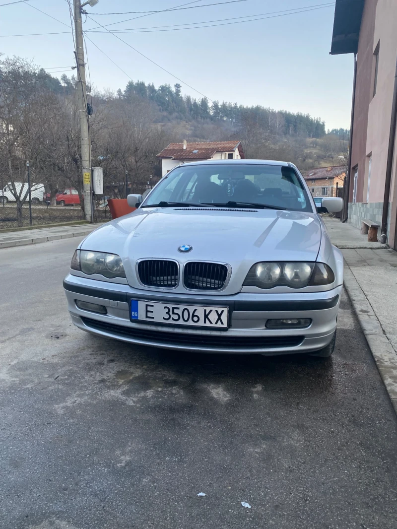 BMW 318, снимка 5 - Автомобили и джипове - 48684081