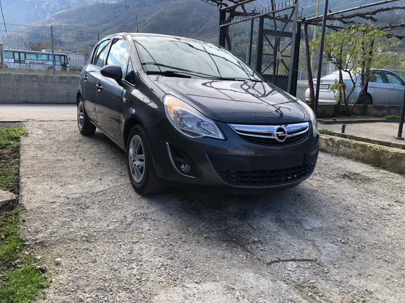 Opel Corsa 1.2Бензин/Газ Навигация, снимка 2 - Автомобили и джипове - 52646056