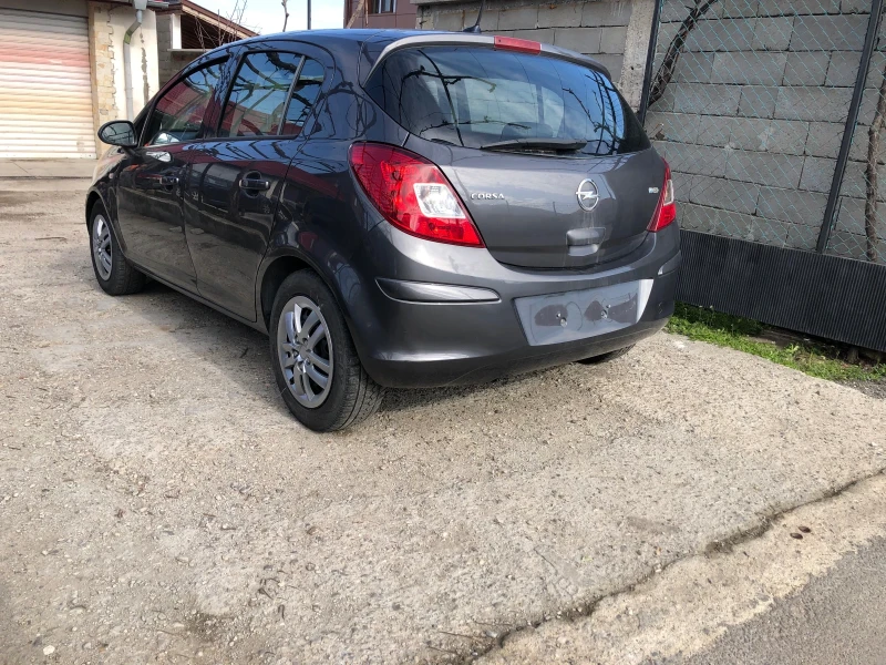 Opel Corsa 1.2Бензин/Газ Навигация, снимка 4 - Автомобили и джипове - 52646056