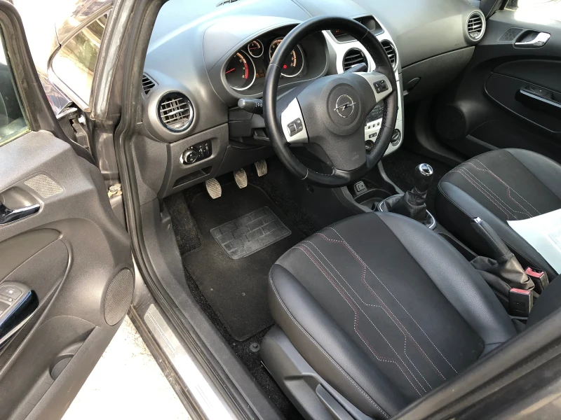 Opel Corsa 1.2Бензин/Газ Навигация, снимка 7 - Автомобили и джипове - 52646056