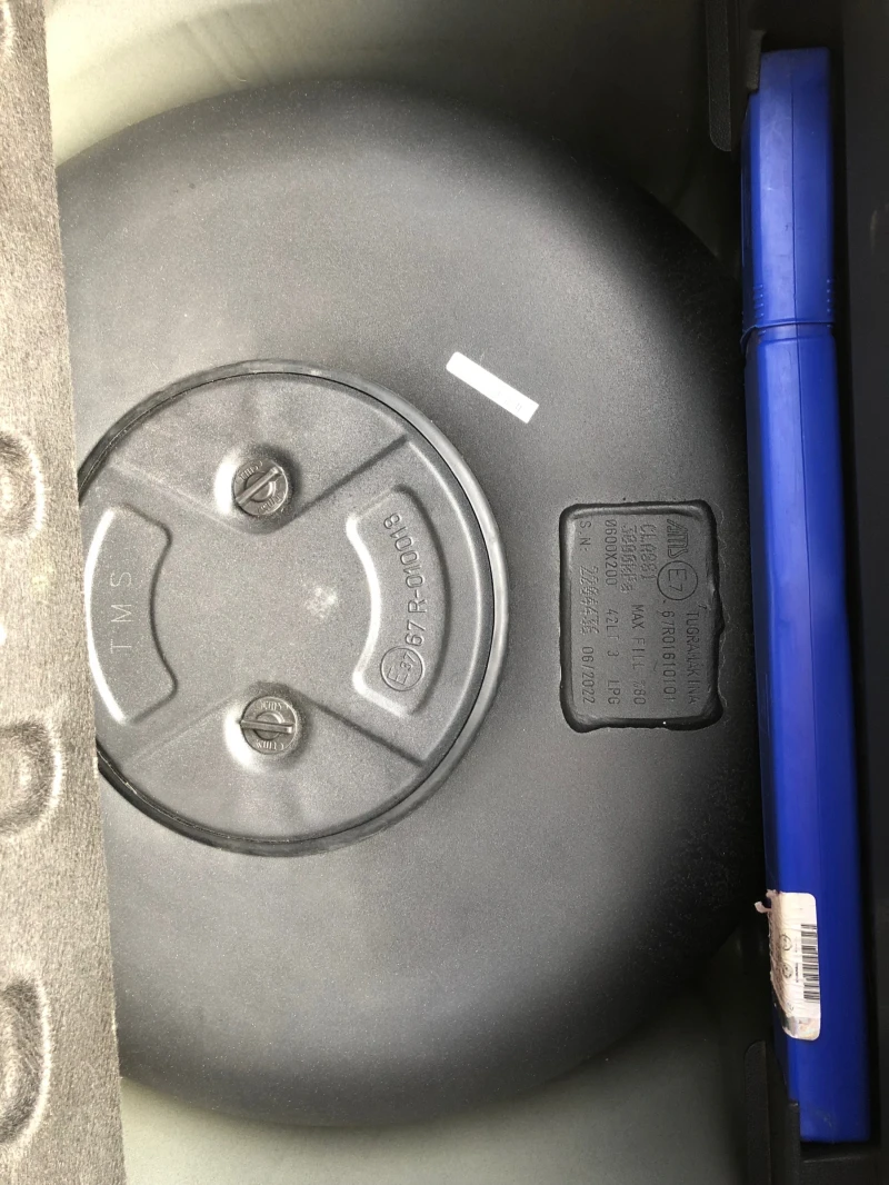 Opel Corsa 1.2Бензин/Газ Навигация, снимка 9 - Автомобили и джипове - 52646056