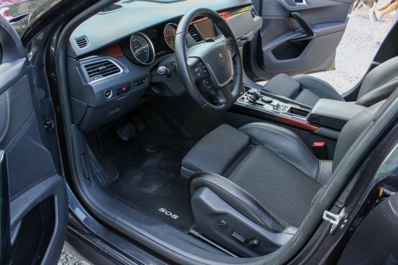 Peugeot 508 RXH 2.0 HYBRID 4X4 ETG6, снимка 9 - Автомобили и джипове - 50905915
