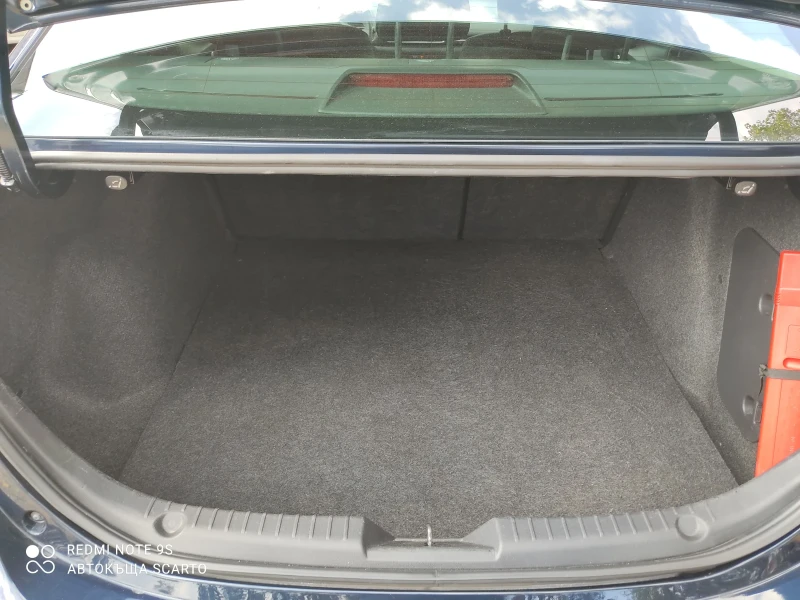 Mazda 3 1.5 бензин, седан, 14г., навигация, 180хил.км, снимка 8 - Автомобили и джипове - 51703086
