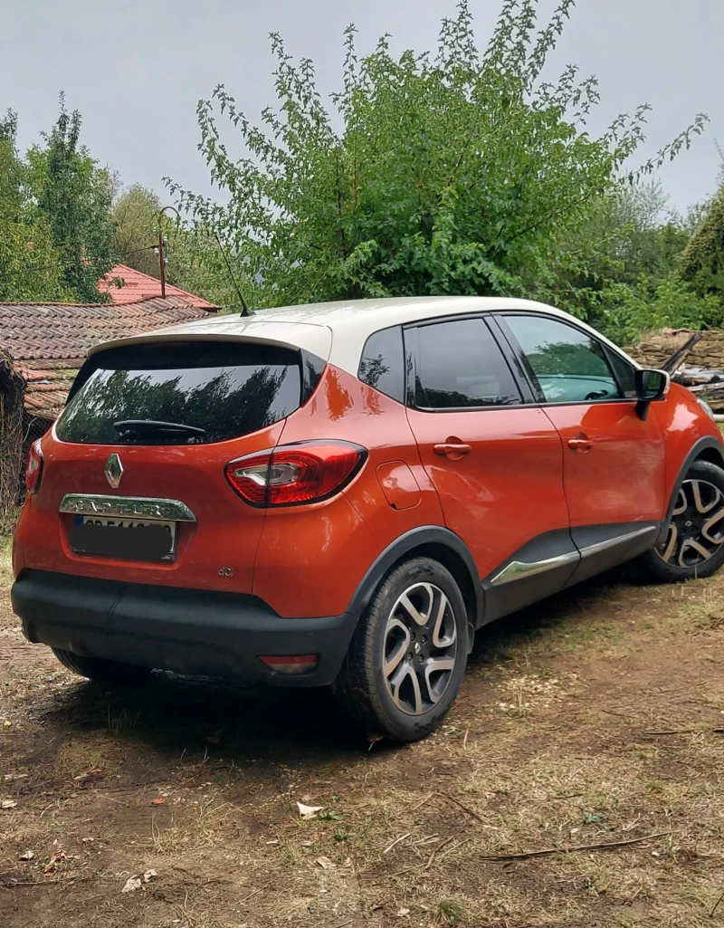 Renault Captur, снимка 3 - Автомобили и джипове - 51884021