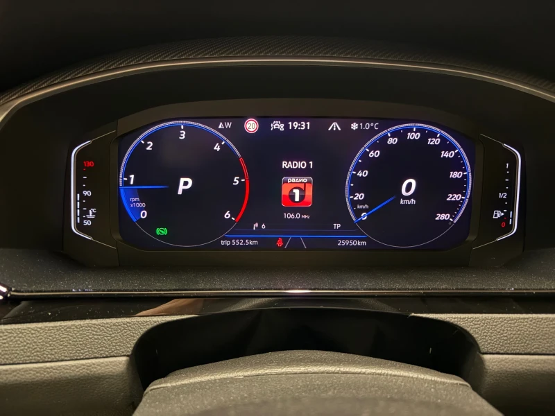 VW Arteon 2.0 TDI, 4x4, R-line, 200к.с., снимка 6 - Автомобили и джипове - 52817339