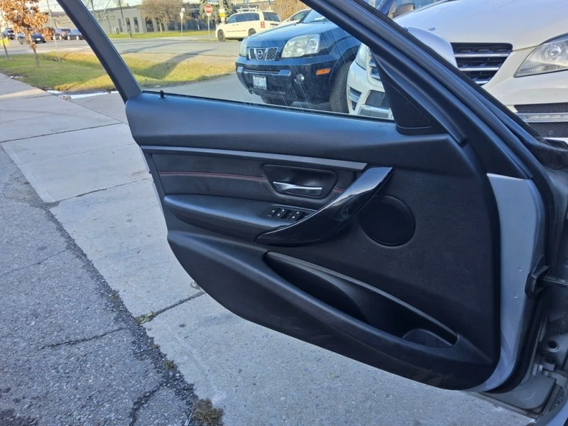 BMW 328 * Sportline * CARFAX * ЦЕНА ДО БГ, снимка 15 - Автомобили и джипове - 53245990