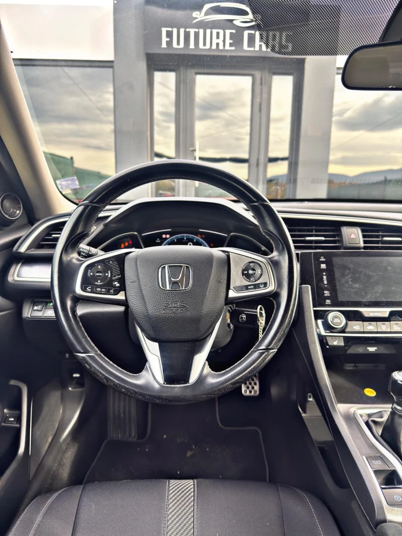 Honda Civic 1.5TURBO, снимка 8 - Автомобили и джипове - 53389823