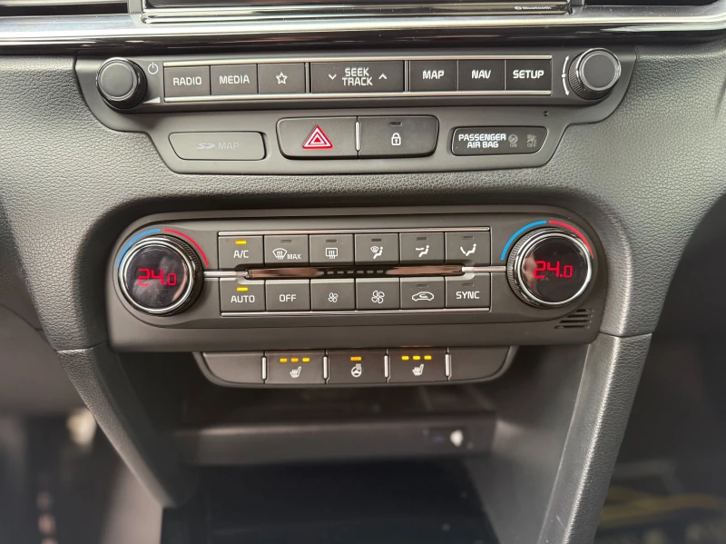 Kia Ceed 6 МЕСЕЦА ГАРАНЦИЯ/1.6CRDI 136к.с. Всички Екстри, снимка 14 - Автомобили и джипове - 53527068