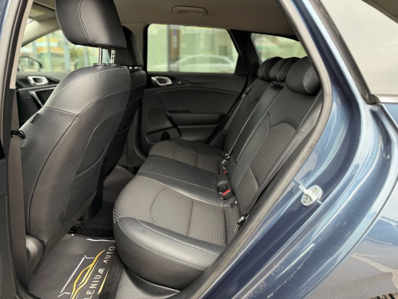 Kia Ceed 6 МЕСЕЦА ГАРАНЦИЯ/1.6CRDI 136к.с. Всички Екстри, снимка 8 - Автомобили и джипове - 53527068