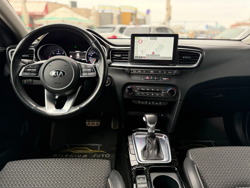 Kia Ceed 6 МЕСЕЦА ГАРАНЦИЯ/1.6CRDI 136к.с. Всички Екстри, снимка 12 - Автомобили и джипове - 53527068