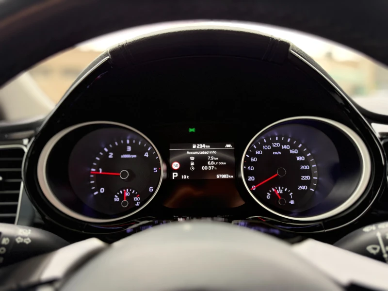 Kia Ceed 6 МЕСЕЦА ГАРАНЦИЯ/1.6CRDI 136к.с. Всички Екстри, снимка 16 - Автомобили и джипове - 53527068