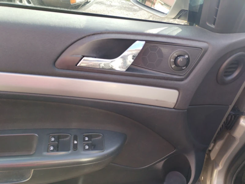 Skoda Octavia 1.6 4?4, снимка 12 - Автомобили и джипове - 53536097
