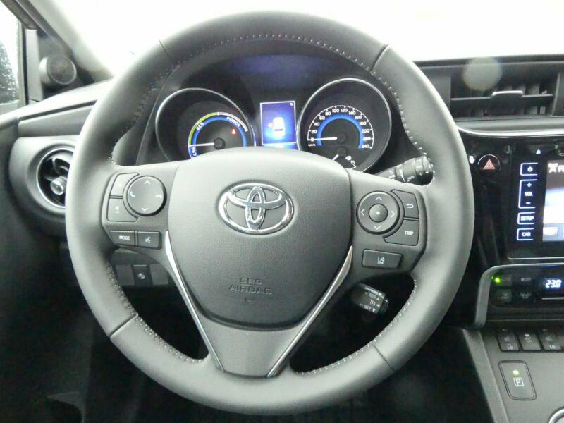 Toyota Auris Hybrid 1.8 VVTi Touring Sports, снимка 3 - Автомобили и джипове - 24445857