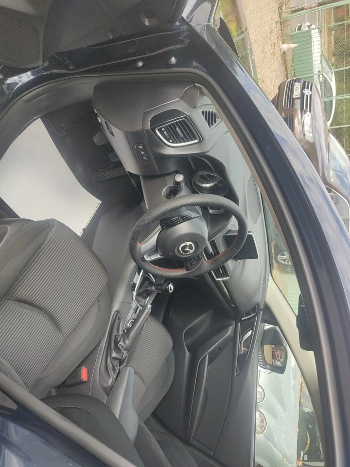 Mazda 3 1.5 , , 14., , 180. | Mobile.bg   13