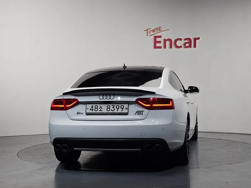 Audi A5 2.0 TDI Quattro, снимка 4 - Автомобили и джипове - 54552628