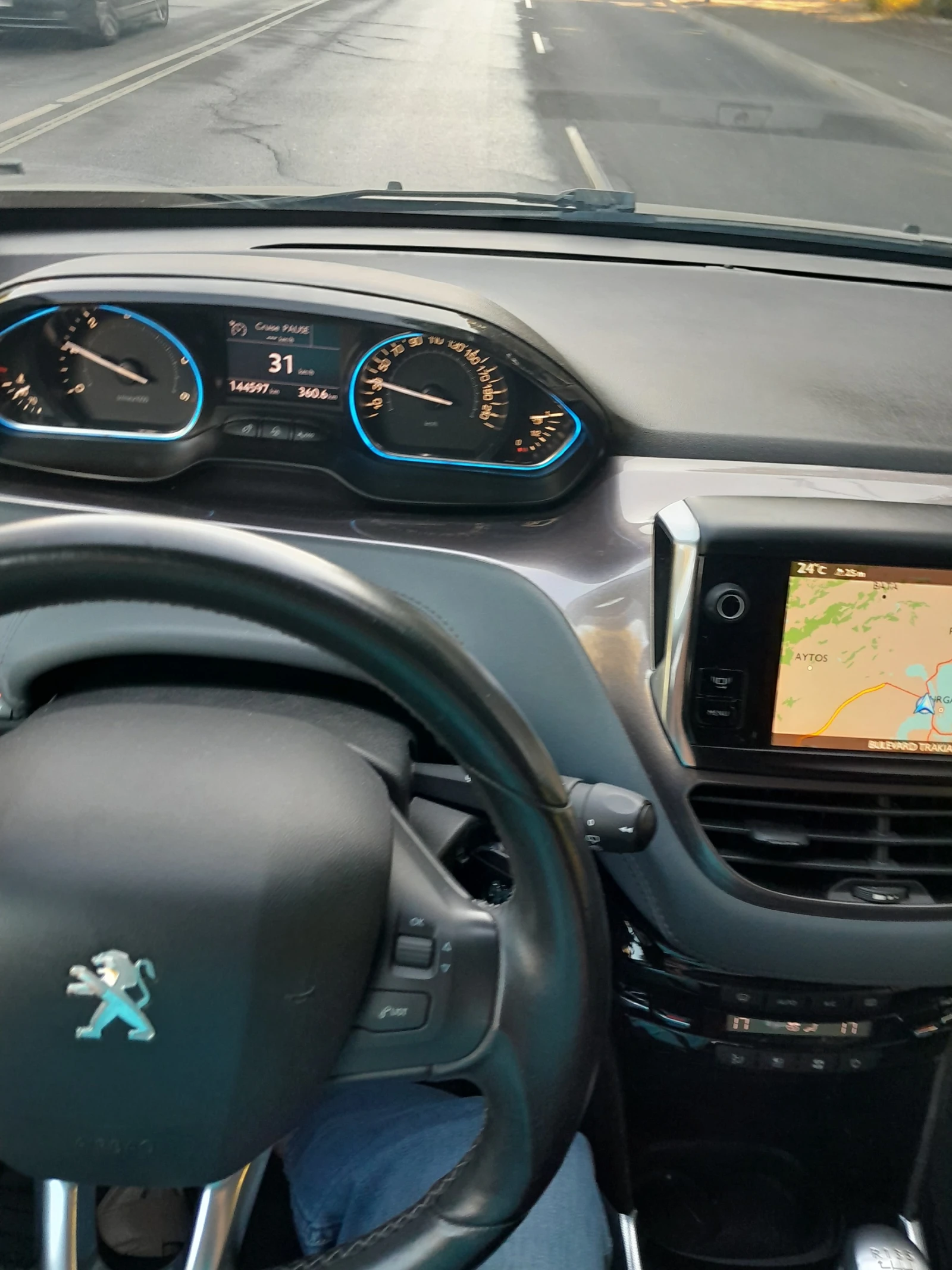 Peugeot 2008, снимка 1