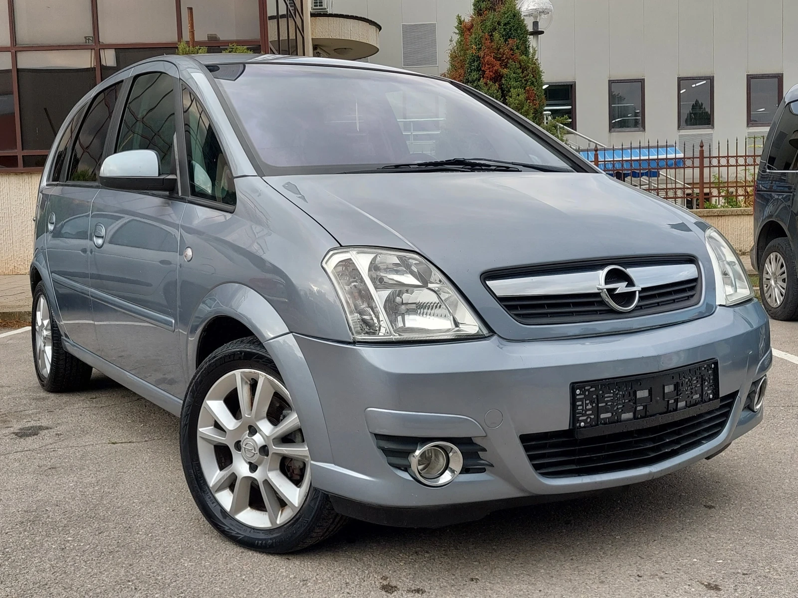 Opel Meriva 1.6i 105hp * КЛИМАТРОНИК * ИТАЛИЯ *  - изображение 2