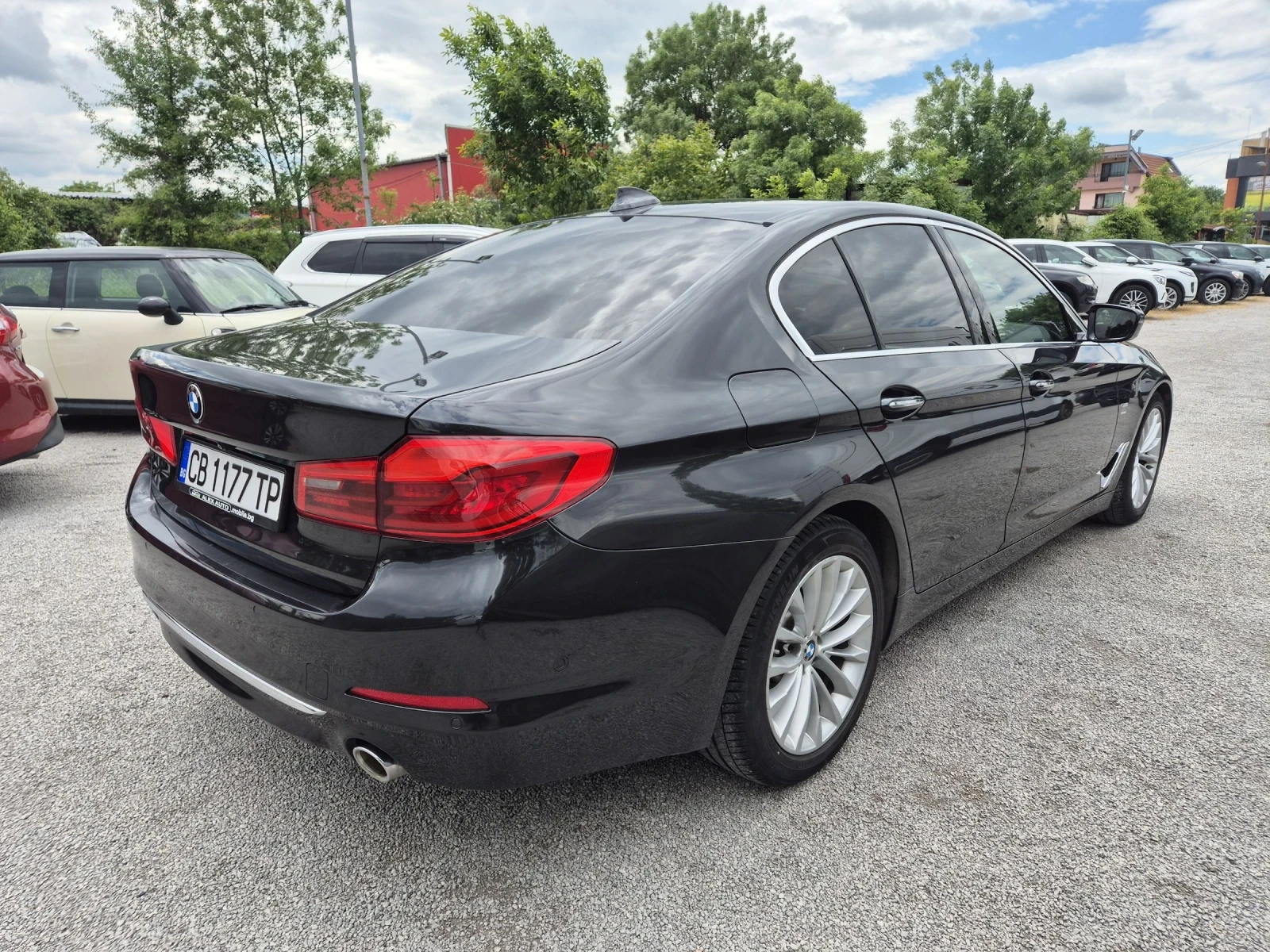 BMW 520 LUXURY///360 камери///HEAD UP///KEYLESS///LED - изображение 4